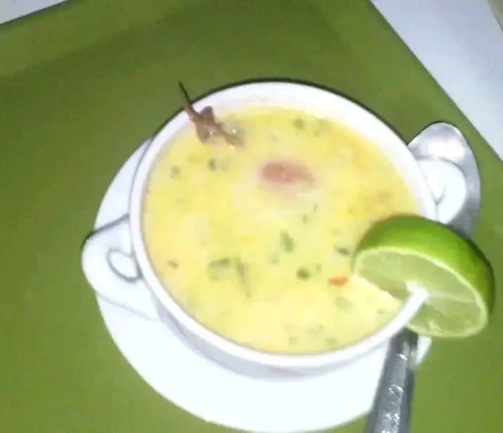 Consomé de camarones
