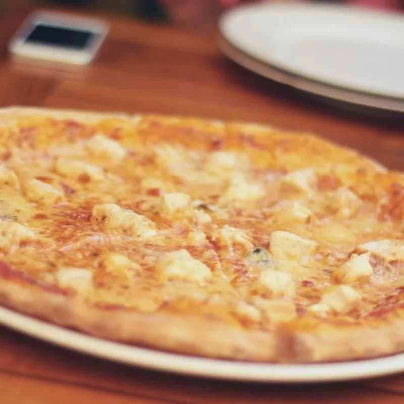 Pizza La Dough (10 porciones)